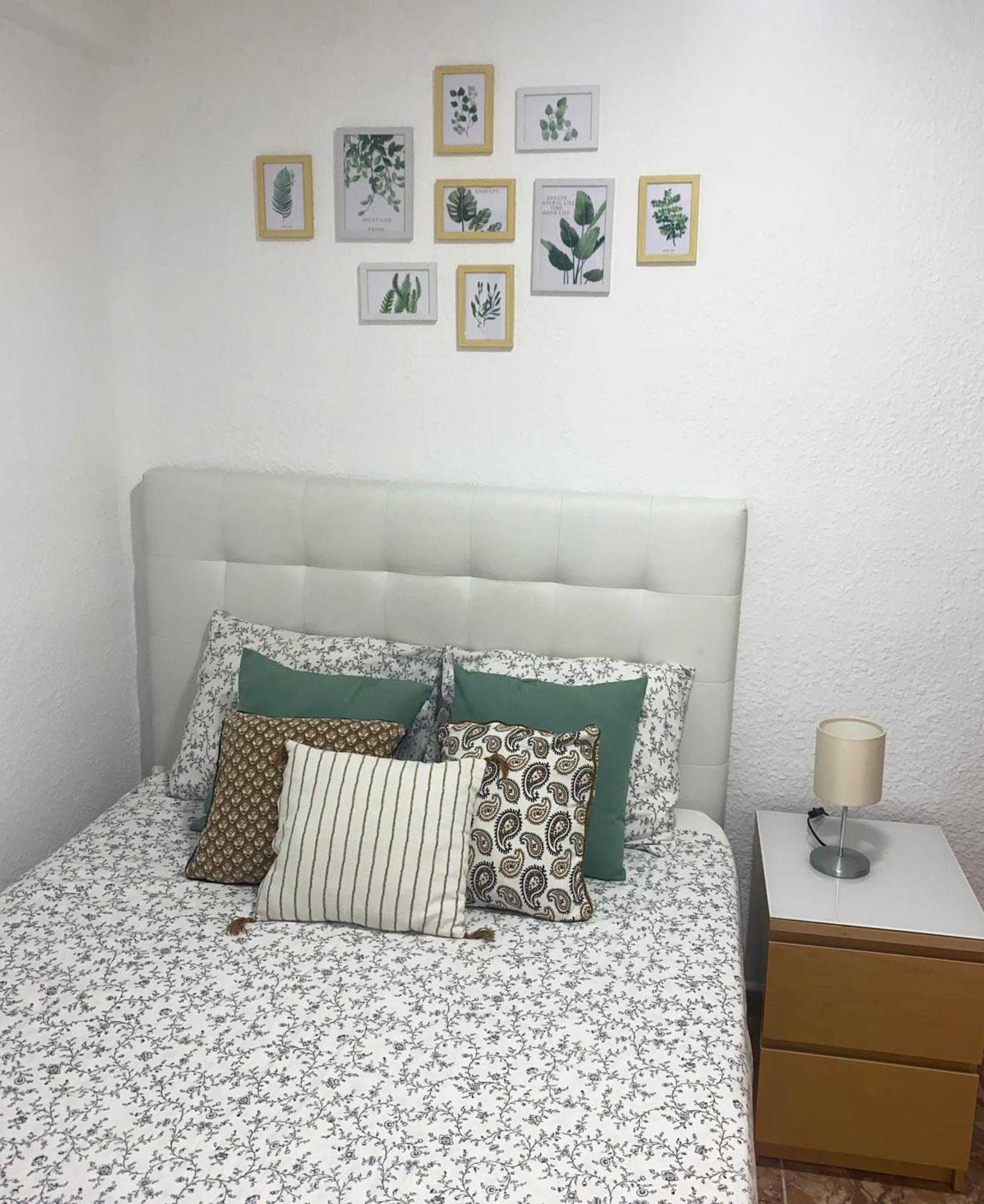Apartamento Deborah Apartment Malaga Exterior photo